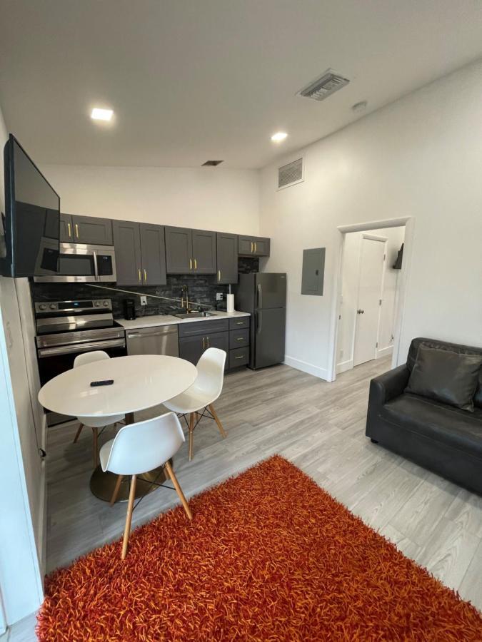 Modern Riverview Apartments Fort Lauderdale Exterior photo