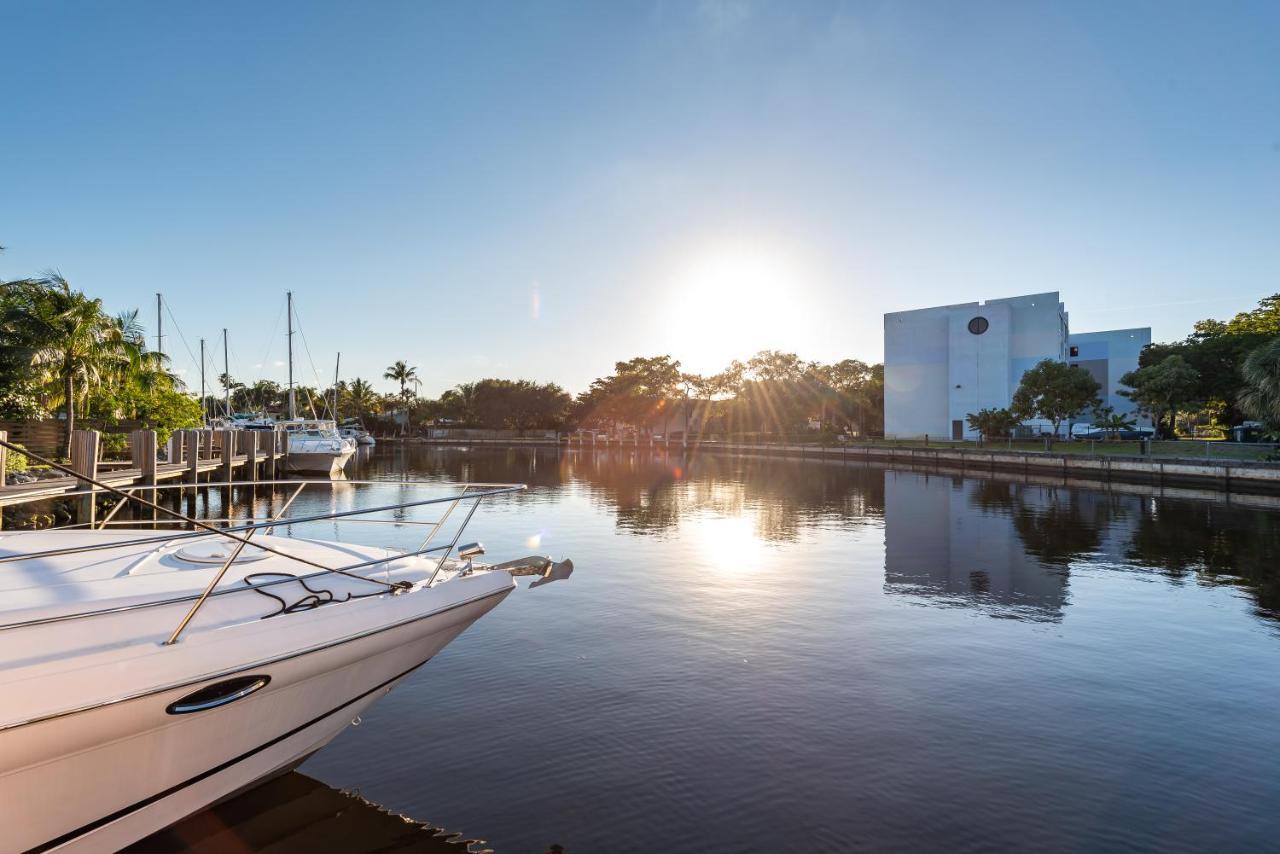 Modern Riverview Apartments Fort Lauderdale Exterior photo