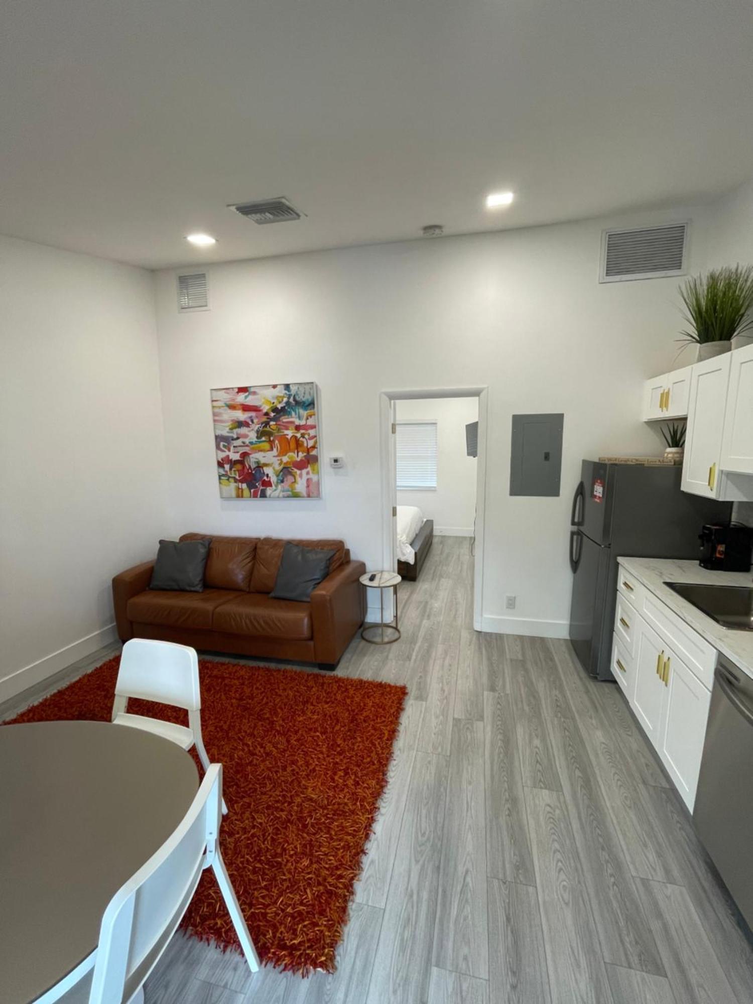 Modern Riverview Apartments Fort Lauderdale Exterior photo